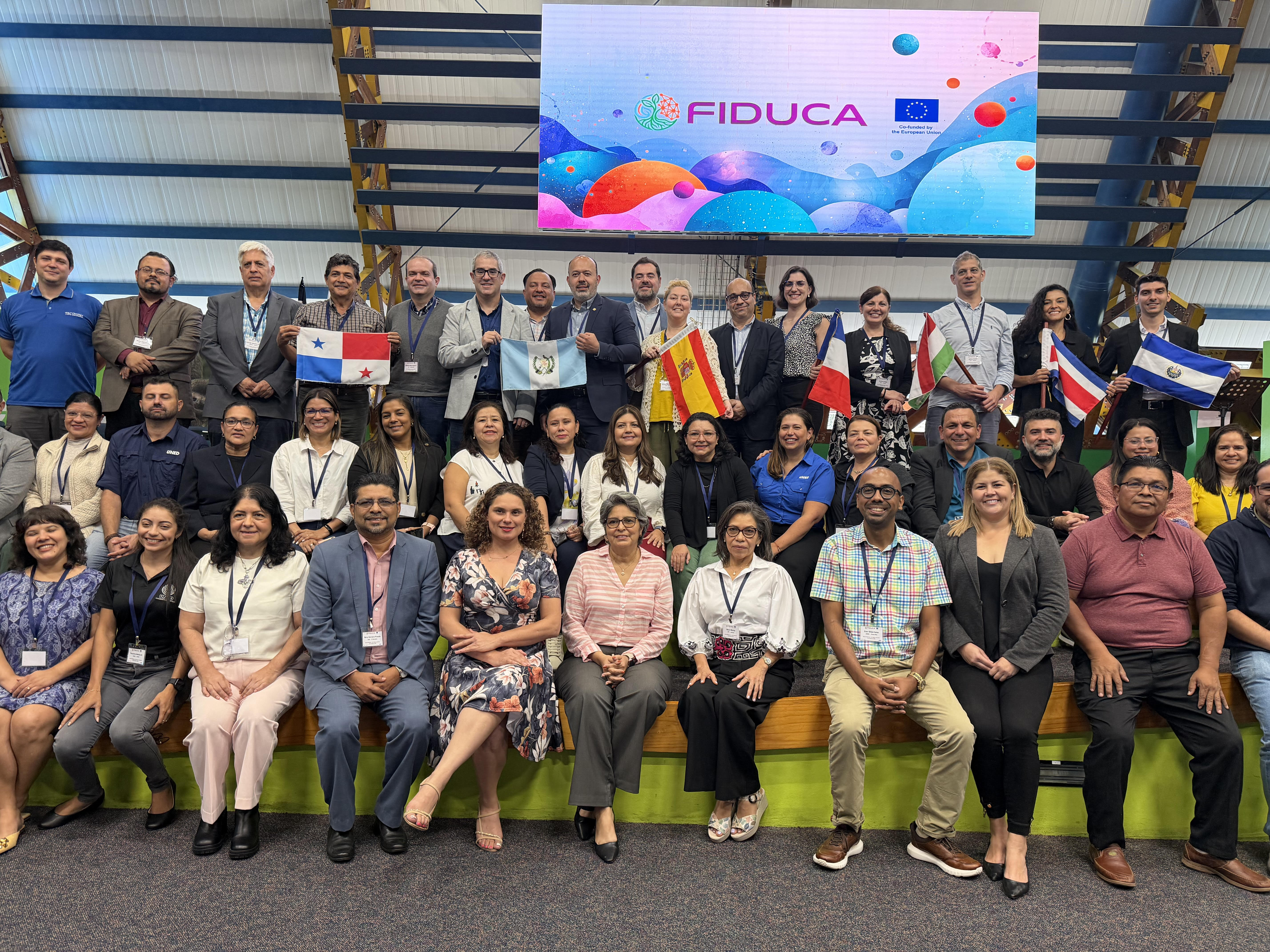 Foto grupal KOM Costa Rica